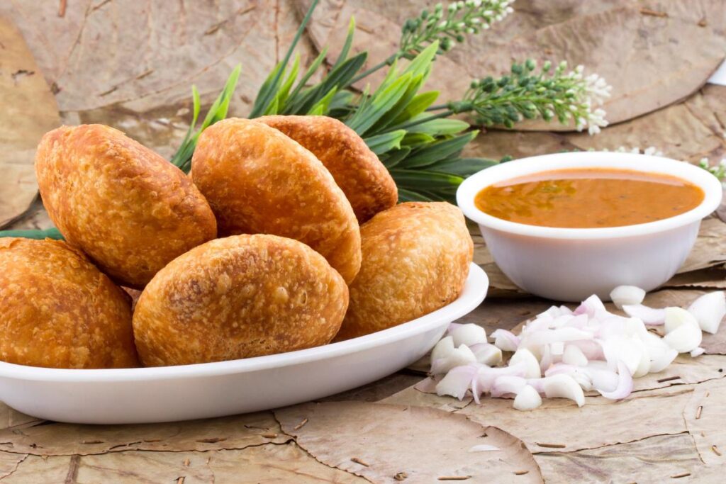Kachori Sabzi