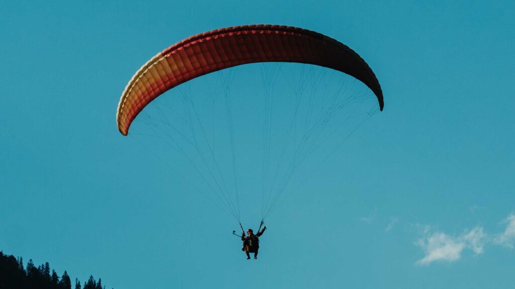 Paragliding in solang valley